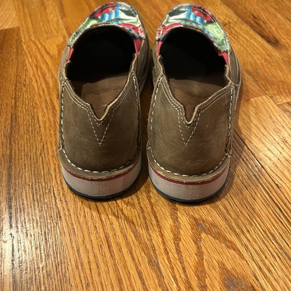 Ariat Floral women slip ons 6.5 FIRM PRICE - Picture 5 of 7
